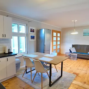 Sunhouse 300 M Beach, 50 M Monte Cassino , Sopot Polska