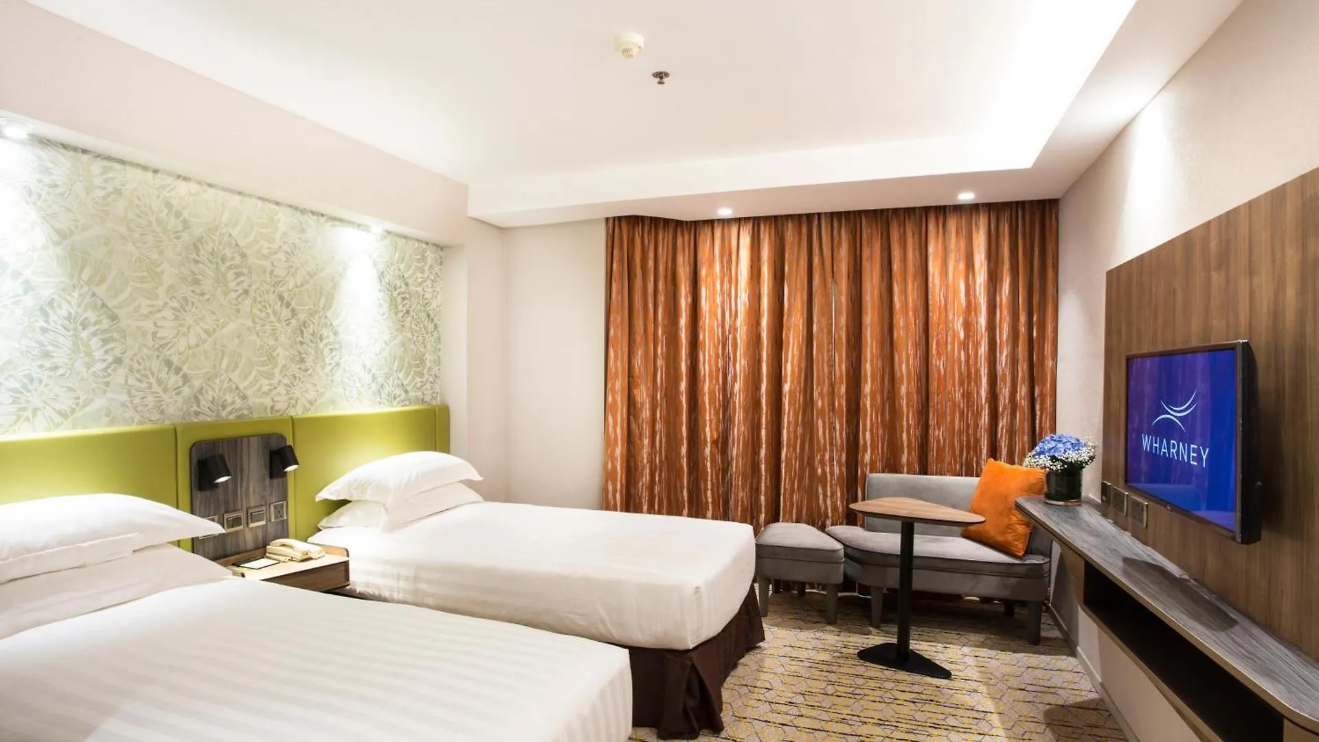 Wharney Hotel Hongkong 4*,