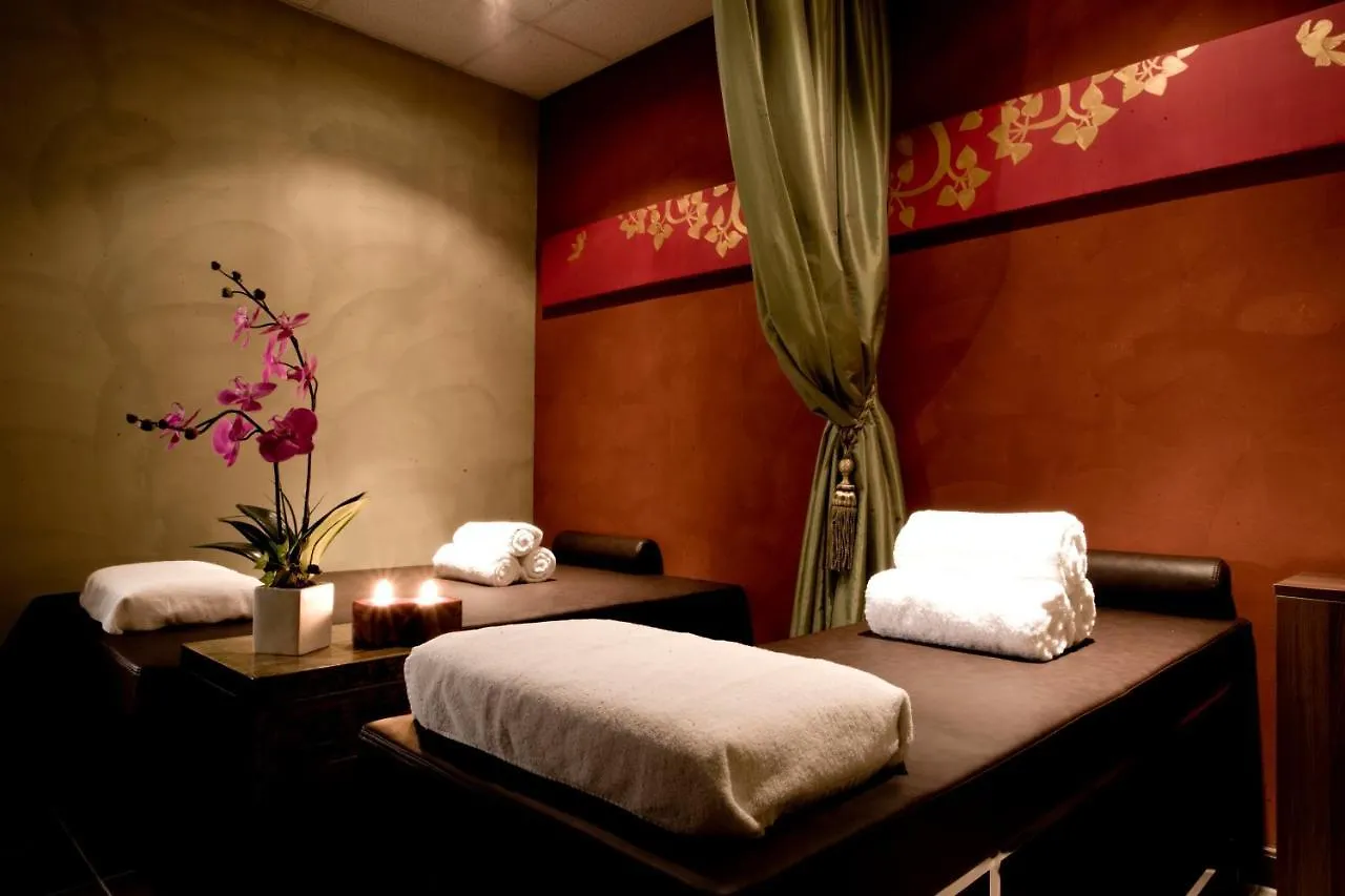 Wharney Hotel Hong Kong 4*,